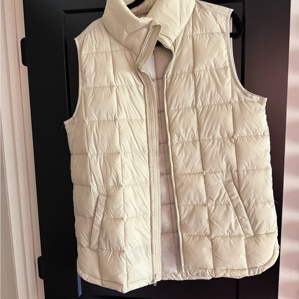 GAP Cream Quilted Vest